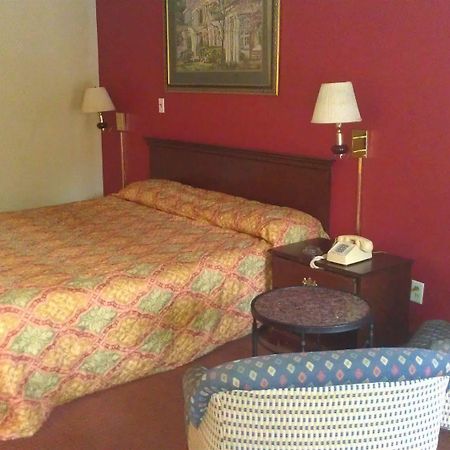 Atlanta Airport Hotel Forest Park Bagian luar foto