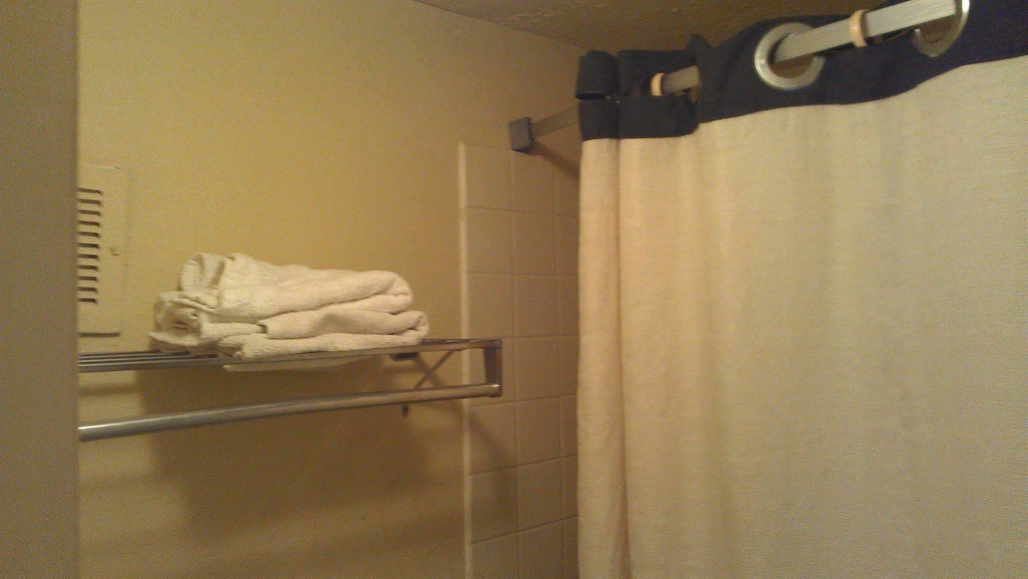 Atlanta Airport Hotel Forest Park Bagian luar foto