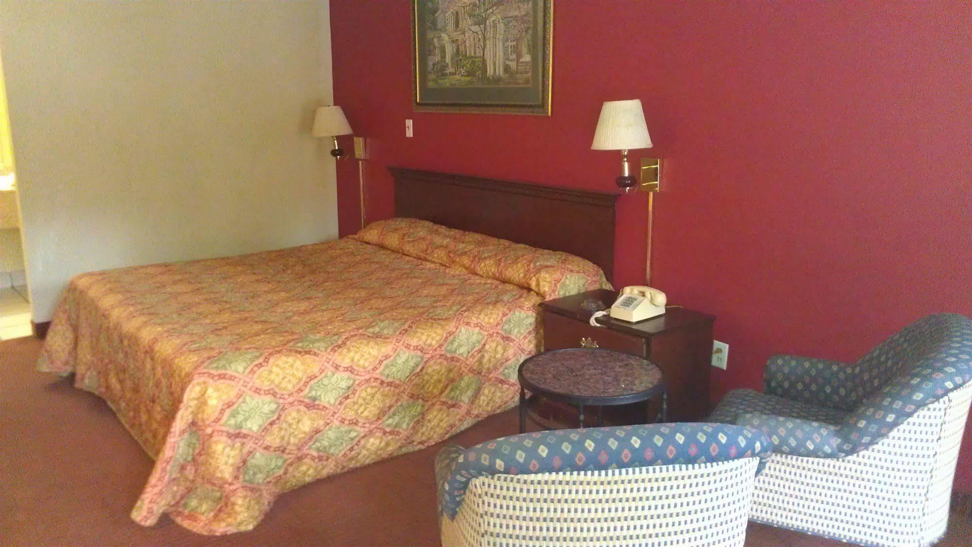 Atlanta Airport Hotel Forest Park Bagian luar foto